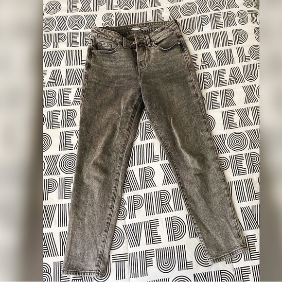 Old Navy Straight Jeans - Picture 2 of 5